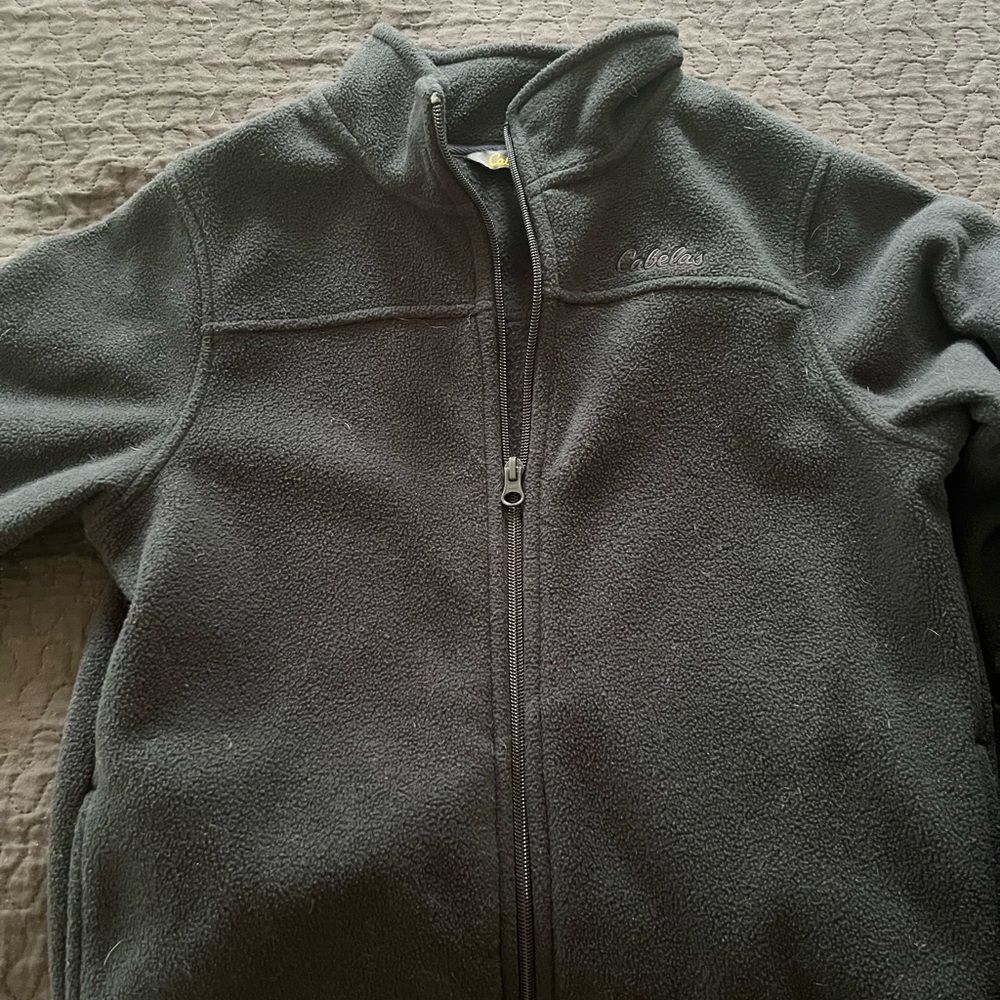 Cabelas fleece jacket